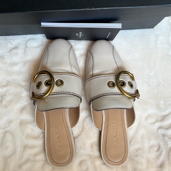 Coach Leather C Buckle Slide in Chalk - Picture 3 of 7